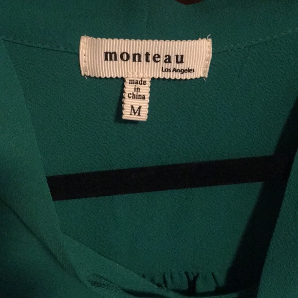 Cold shoulder monteau blouse - Picture 3 of 4